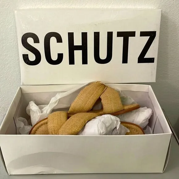 NWT Schutz Natural Woven Flat Sandals