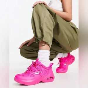 NWT Skechers Street Muno Sneaker