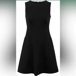 {NWT SPANX Perfect Fit &amp; Flare Dress in Black Size Small}