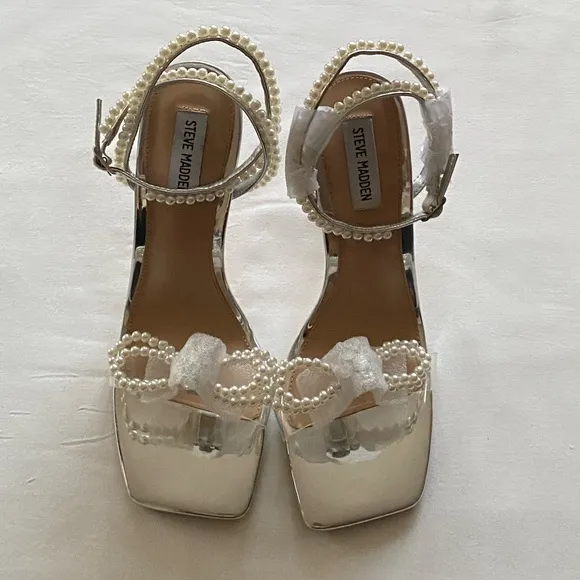 NWT Steve Madden Unleashed-P Pearl Bow Wrap Around Heel Sandals Size 10.