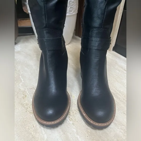 NWT Sun   Stone Women’s Viviana High Boots