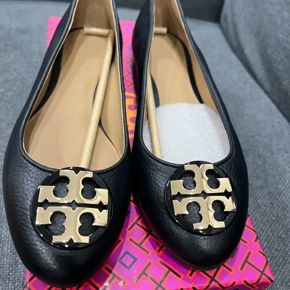NWT Tory Burch Claire Ballet Flat Size 8.5 Black &amp; Gold