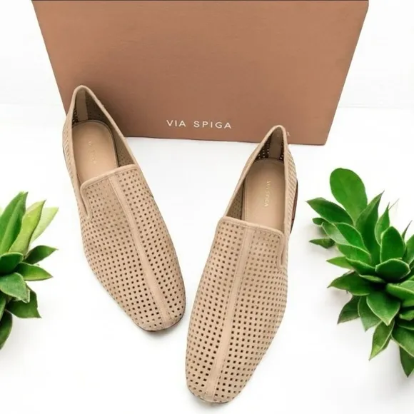 NWT Via Spiga Sz 8 Suede Leather Perforated Baudelaire Block Heel SlipOn Loafers