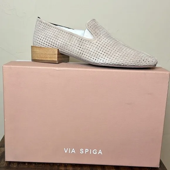 NWT Via Spiga Sz 8 Suede Leather Perforated Baudelaire Block Heel SlipOn Loafers