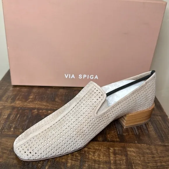 NWT Via Spiga Sz 8 Suede Leather Perforated Baudelaire Block Heel SlipOn Loafers