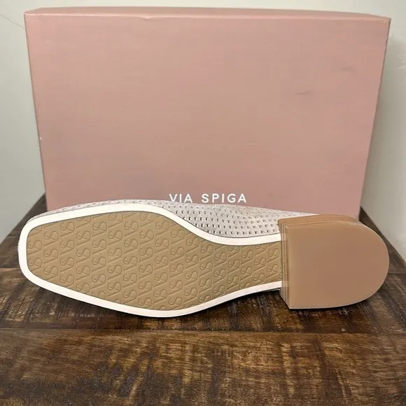 NWT Via Spiga Sz 8 Suede Leather Perforated Baudelaire Block Heel SlipOn Loafers