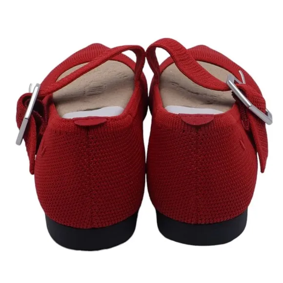 NWT VIVAIA Pointed-toe Mary-Jane Ballet Flats (Maria) in Ruby Red