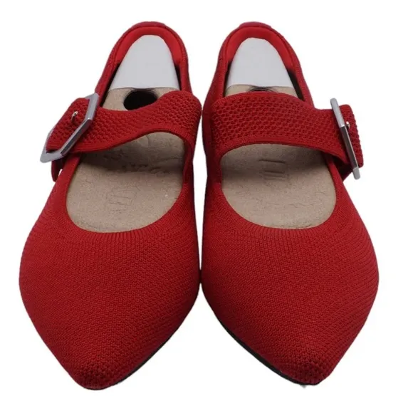NWT VIVAIA Pointed-toe Mary-Jane Ballet Flats (Maria) in Ruby Red