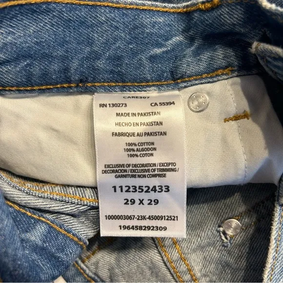 *NWT* Wrangler Sunset Mid-Rise Straight-Leg Jeans in Baby Blue, Size 29x29