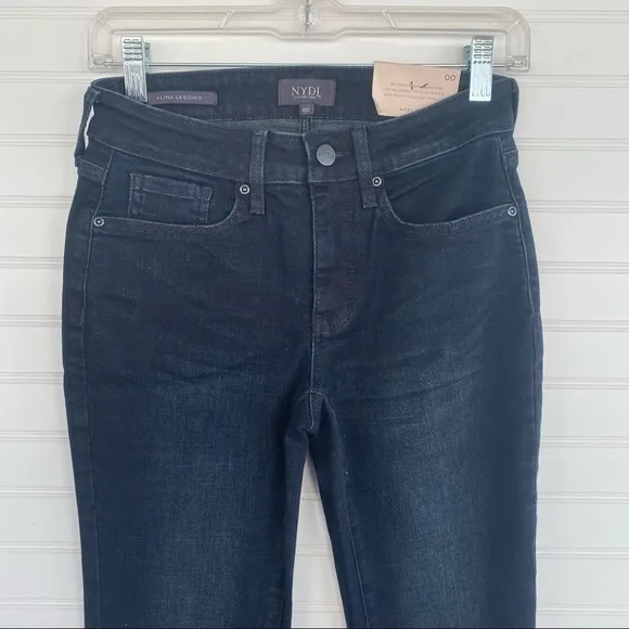 NYDJ Alina Jeans in Quentin Size: 00 NEW