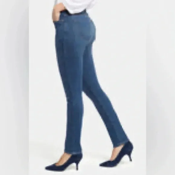 NYDJ Alina Lift &amp; Tuck Legging Jeans- Size 8- Fit as Size 10