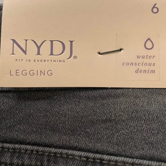 NYDJ Size 6 Alina Legging Jeans in Flosom Black Gray Wash NEW