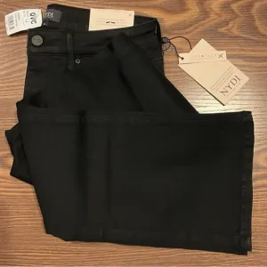 NYDJ Slim Bootcut Black‎ Jeans