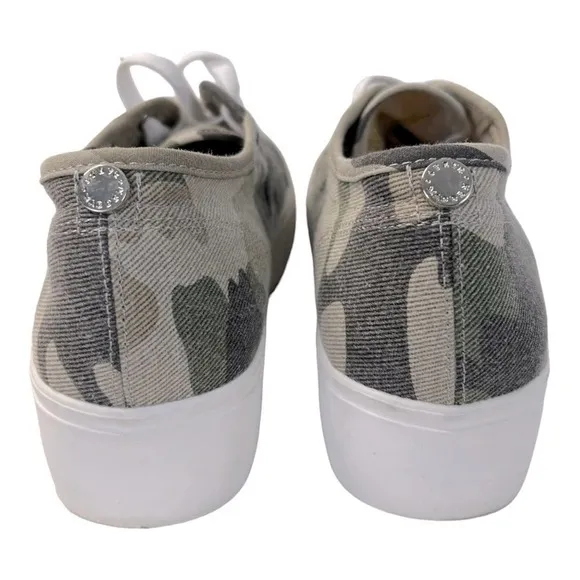 Olive Green Camo Print Fashion Sneakers Steve Madden Emmi Platform 8.5