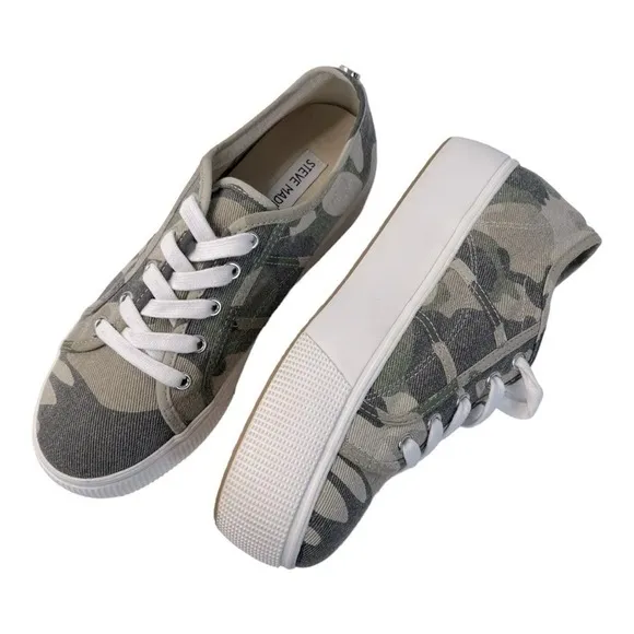 Olive Green Camo Print Fashion Sneakers Steve Madden Emmi Platform 8.5