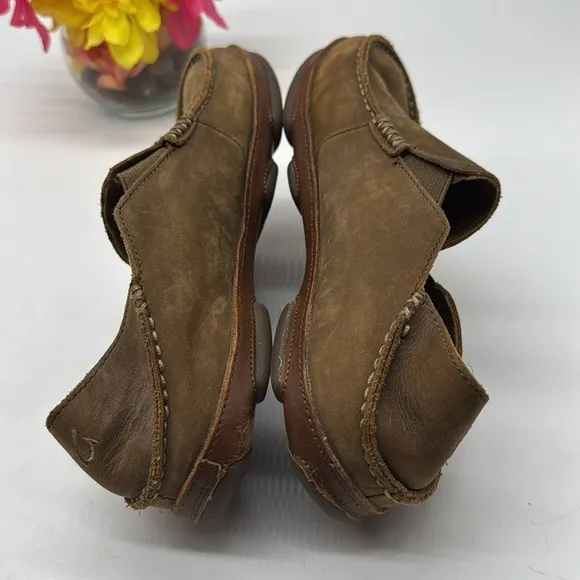 OluKai Brown Slip-On Loafers with Suede Finish Size 8.5 MCL7812B