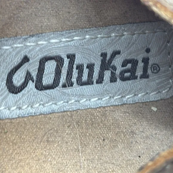 OluKai Brown Slip-On Loafers with Suede Finish Size 8.5 MCL7812B