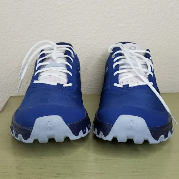 On  Cloudventure Sneakers in Twilight/Acai