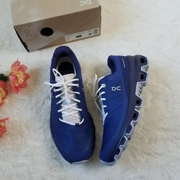 On  Cloudventure Sneakers in Twilight/Acai