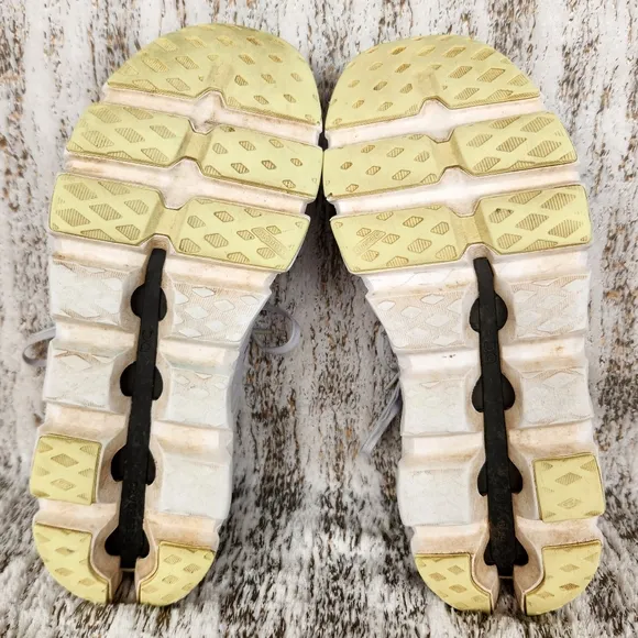 On Running &quot;Cloudswift III 3&quot; Sneakers Grey Gray Neon Yellow | Women's Size 9