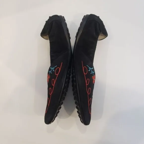 Paolo Embroidered Flats