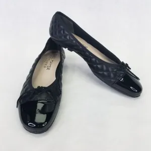 Paul Mayer Attitudes Ballet Flat Women 7.5B Patent Leather Quilted Black Cap Toe