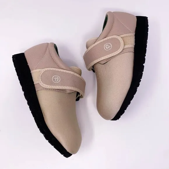 PEDORS Classic Stretch Shoes puffy lightweight sneakers velcro strap beige