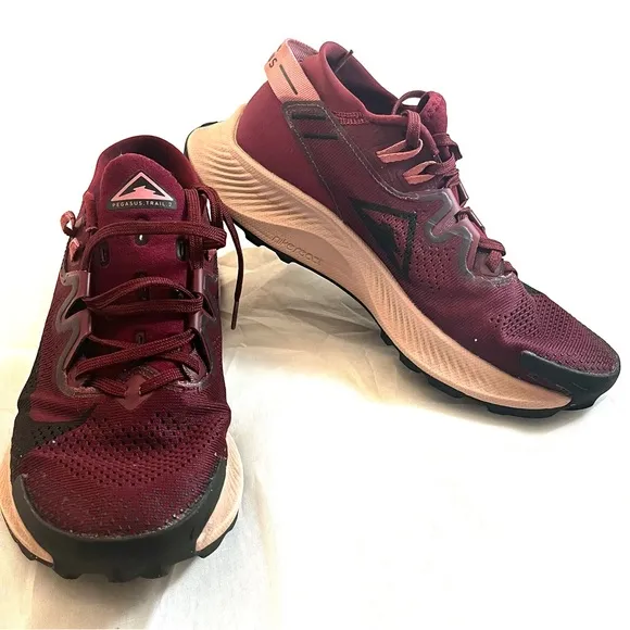 Pegasus Trail 2 Running Hiking Dark Beetroot Sneakers sz 6,5