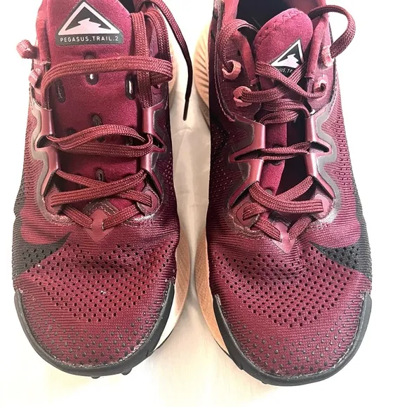 Pegasus Trail 2 Running Hiking Dark Beetroot Sneakers sz 6,5