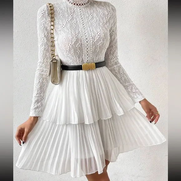 Pleaded white dress