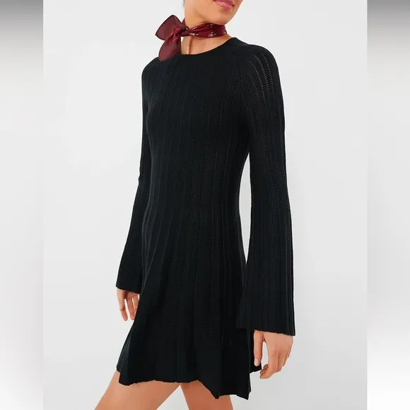 POMANDER PLACEBlack Adi Knit Dress