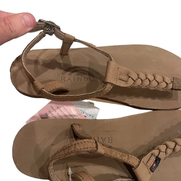 RAINBOW T-STREET LEATHER  T-STRAP SANDALS WOMEN'S SIZE SMALL 5 1/2-6 1/2 Brown