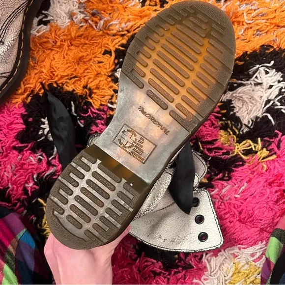 Rare Dr Martens Aimilita Crackle boots