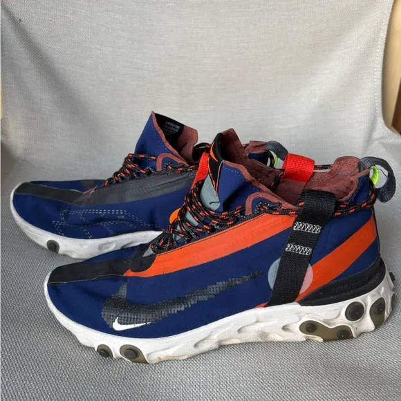 *RARE NIKES* React Runner in Blue Void Team Orange - Men’s 7.5 / Women’s 9.5
