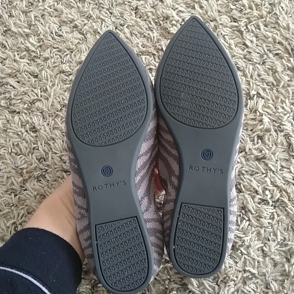 RARE Retired Rothy’s Rothys The Point Gray Zebra Luxury Ballet Flats sz 5