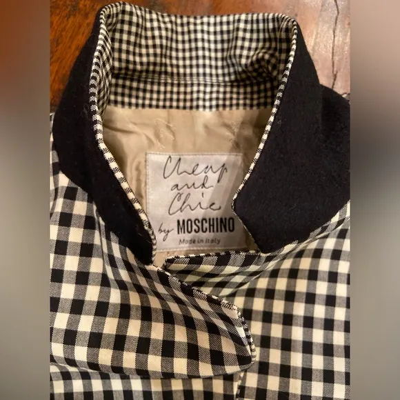 Rare Vintage Moschino Cheap N’ Chic Cropped Blazer