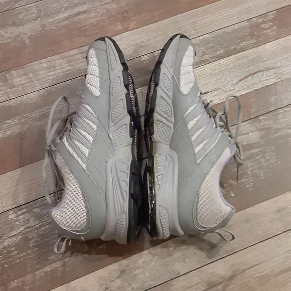 Reebok Trail Grey Sneakers Size 8