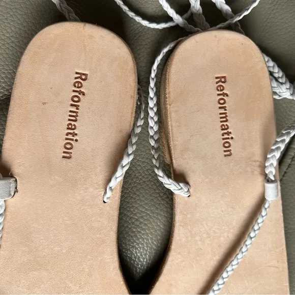 Reformation Gladiator Toe Strap White Flat Sandals Sz 8.5 Tie Ankle Summer Boho