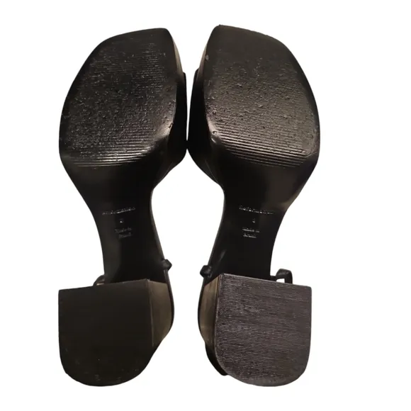 REFORMATION | Magda Ankle Tie Black Leather Sandals in Size US 8