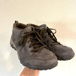 Relaxed Arch Fit Mementos Casual Trail Walking Sneakers from Finish Line size 8