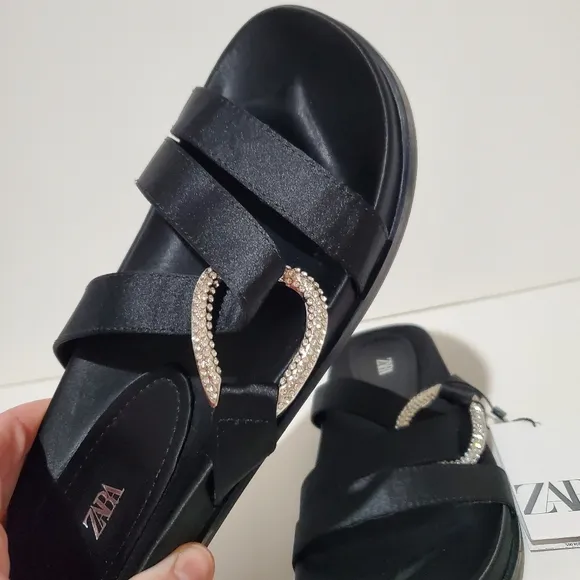 RHINESTONE EMBELLISHED FLAT SLIDER SANDALS SIZE 5