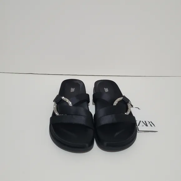 RHINESTONE EMBELLISHED FLAT SLIDER SANDALS SIZE 5