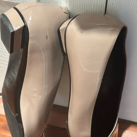 Roger Vivier Tan and Gold Flats with Signature Buckle