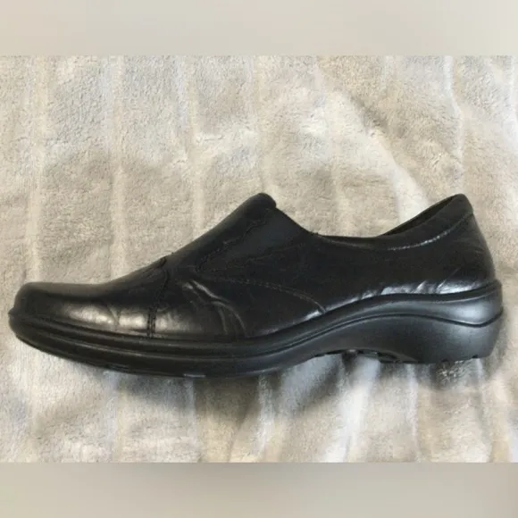 Romika Cassie 24 Black Leather Slip-On Loafers EU 37 US 6 to 6.5