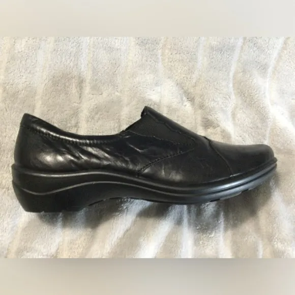 Romika Cassie 24 Black Leather Slip-On Loafers EU 37 US 6 to 6.5