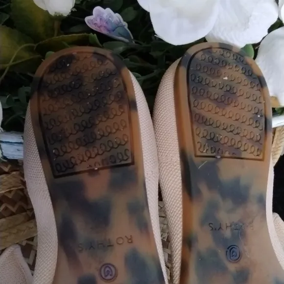 ROTHYS FLATS