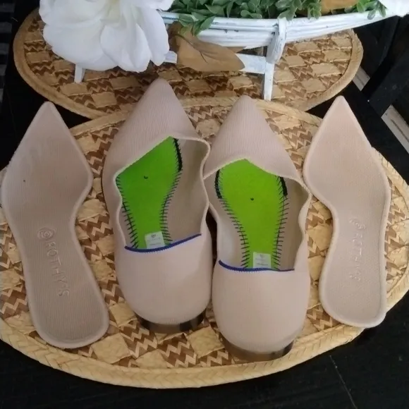 ROTHYS FLATS