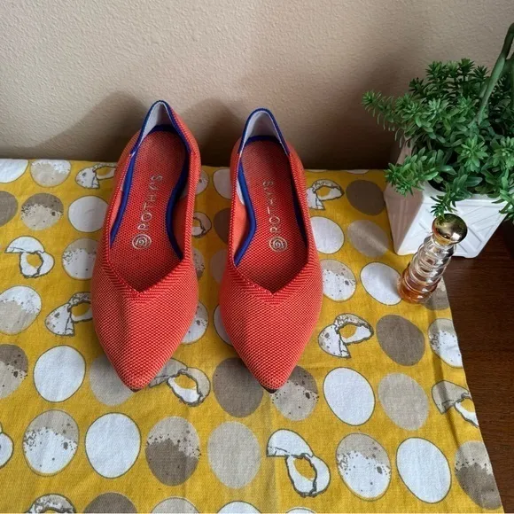 Rothy’s retired Persimmon orange The Point flat size 7.5