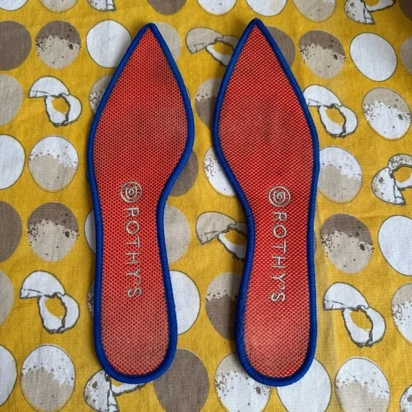 Rothy’s retired Persimmon orange The Point flat size 7.5