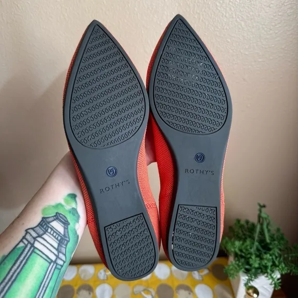 Rothy’s retired Persimmon orange The Point flat size 7.5